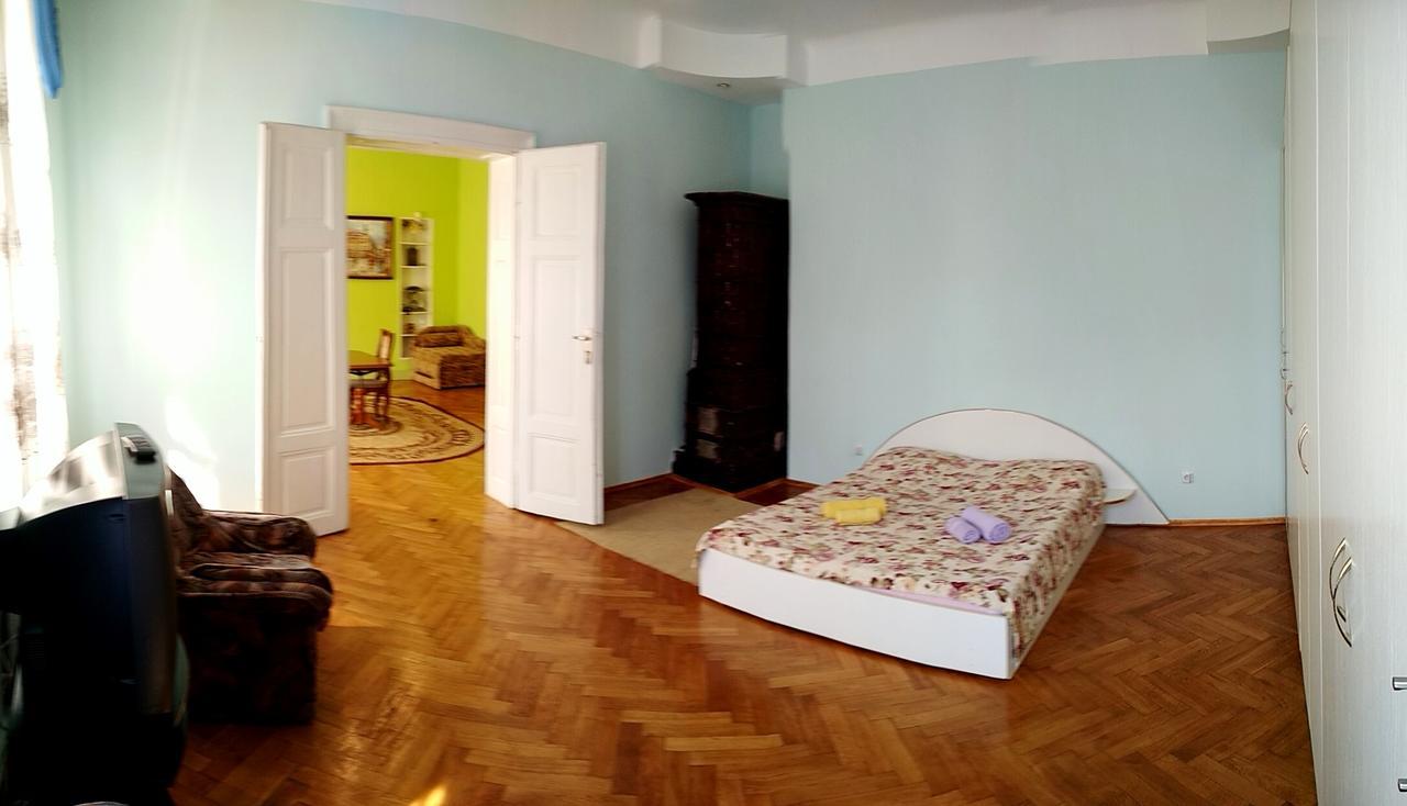 לבוב Apartments On Valova 25 מראה חיצוני תמונה